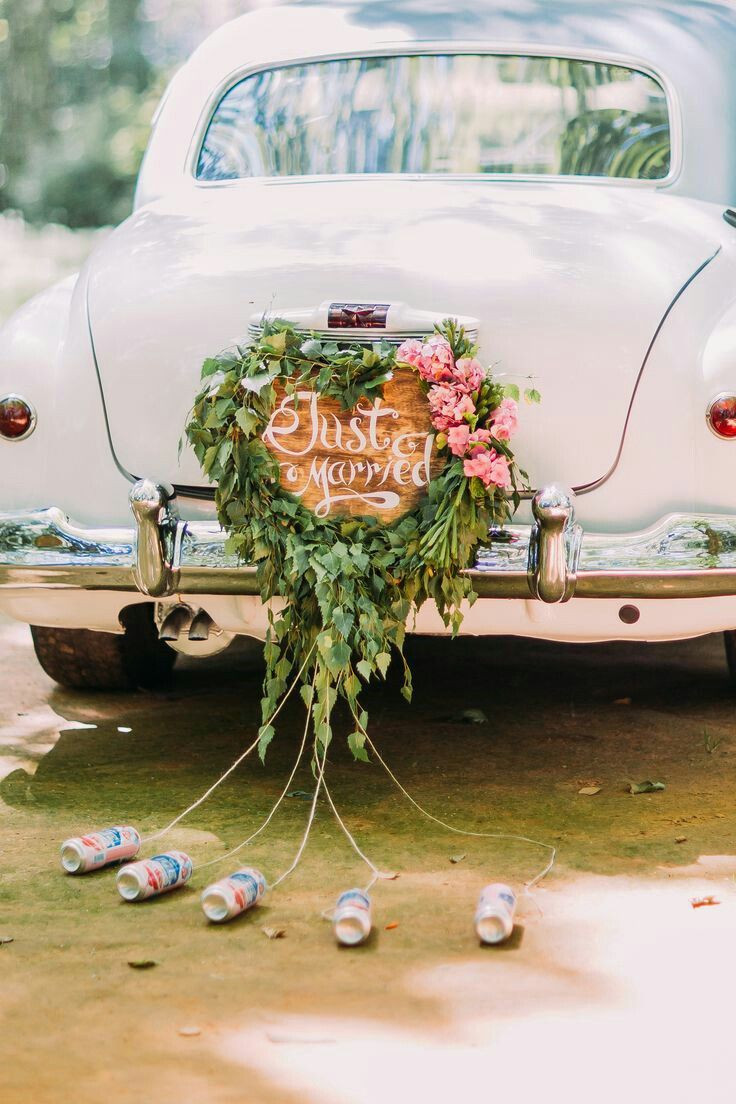 Auto Schmücken Hochzeit
 Autoschmuck Hochzeit Blumenherz und "Just Married