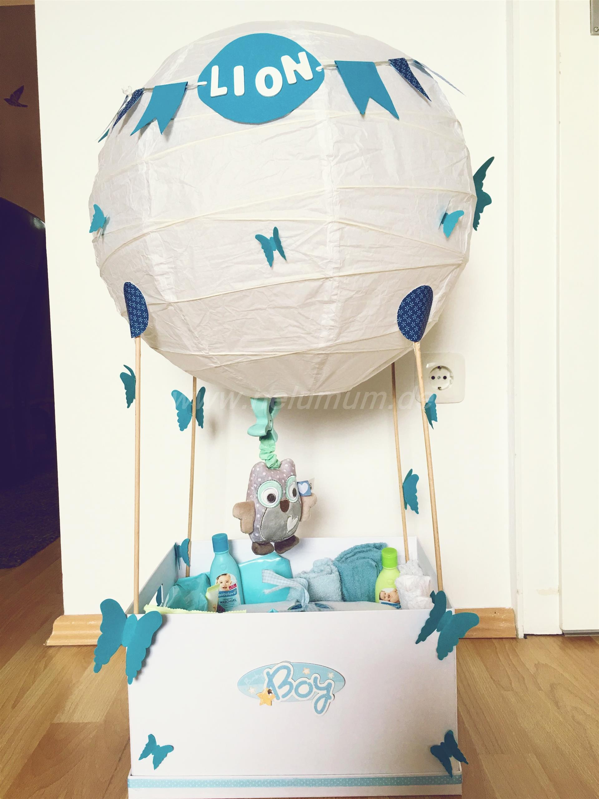 Baby Geschenke
 Heißluftballon zur Geburt NeLuMum