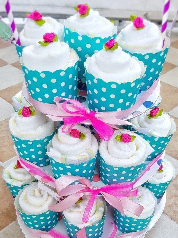 Baby Gratis Geschenke
 Hallo Baby Windel Cupcakes Geschenk zur Geburt