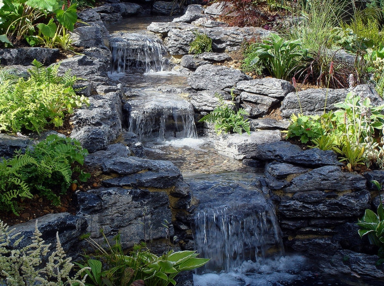 Bachlauf Garten
 Bachlauf im Garten Teich mit Bachlaufanlage bauen