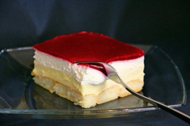 Backrezepte Kuchen
 Backrezepte Himbeer Puddingcreme Schnitten Kuchen ohne