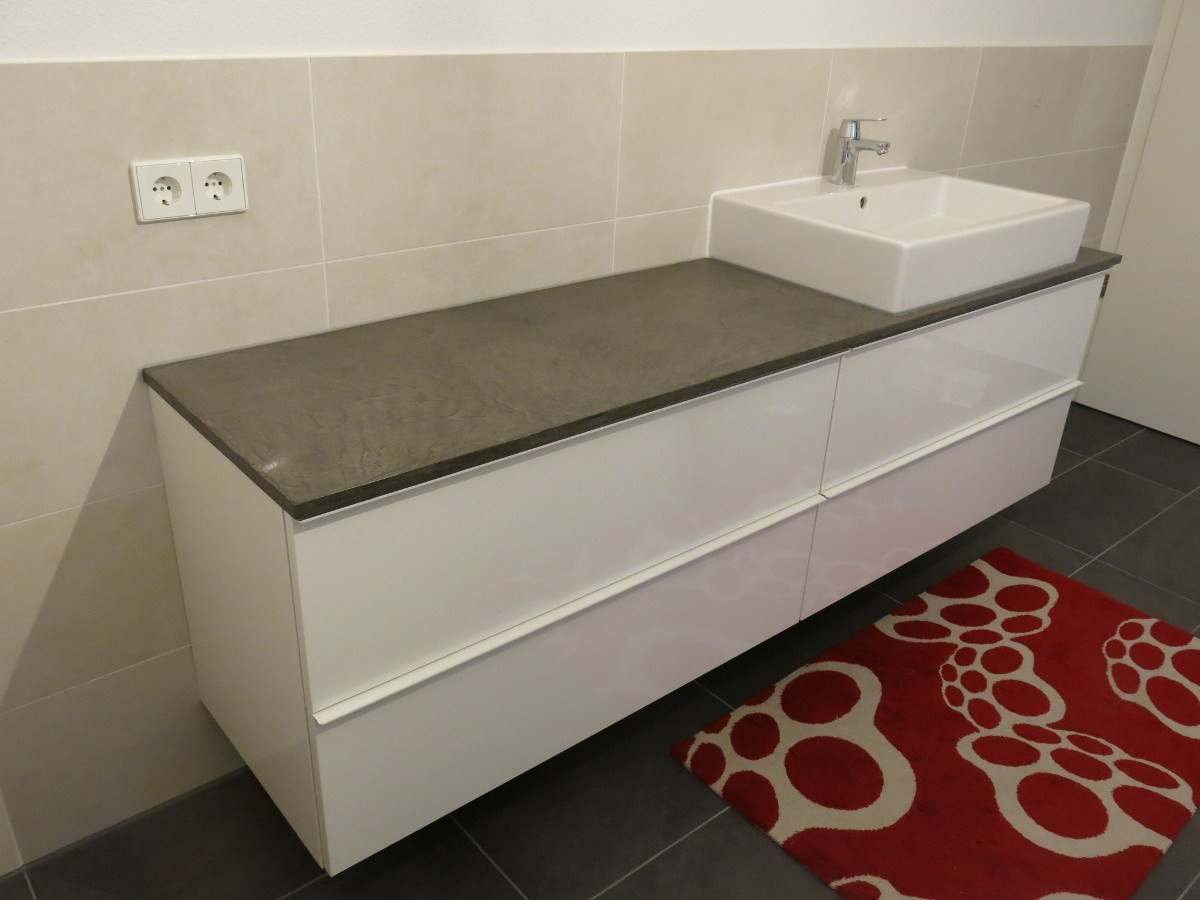 Bad Unterschrank Ikea
 Bad Waschtisch und DIY Konsole mit Beton Ciré und Ikea