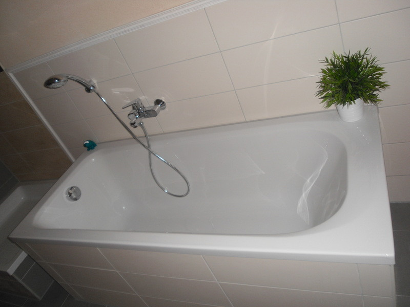 Badewanne Einbauen
 Badewanne Einbauen Kosten Behindertengerechte Badewanne