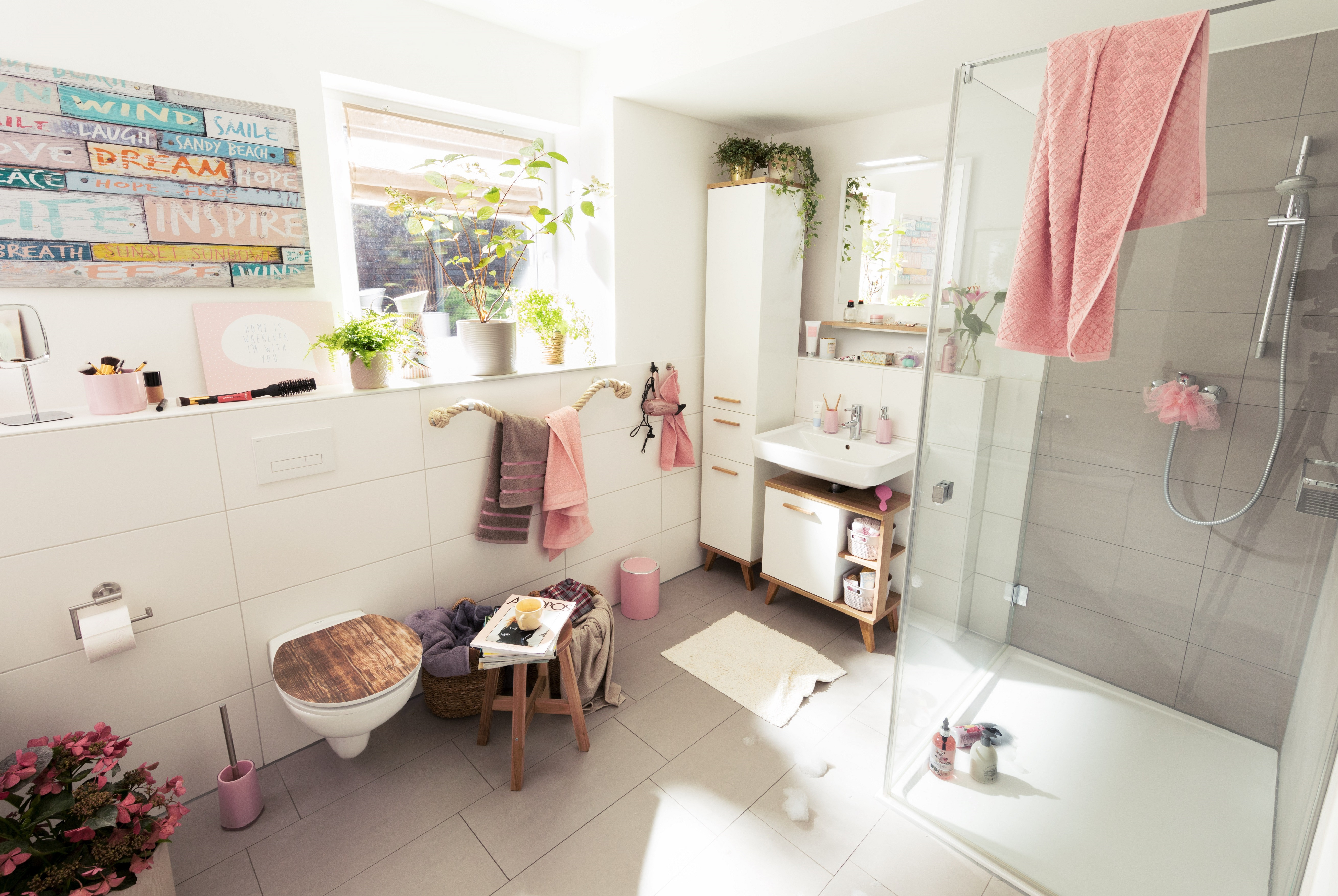 Badezimmer Dekorieren
 Badezimmer dekorieren – Wohlfühl Atmosphäre im Bad