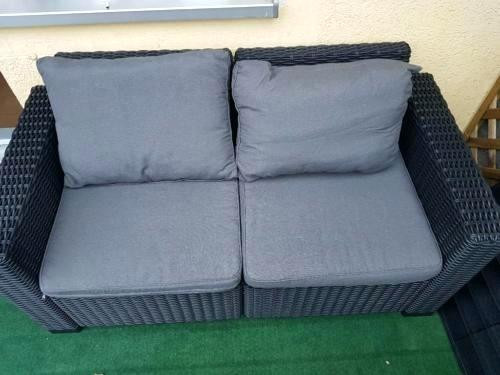 Balkon Sofa
 Balkon Sofa