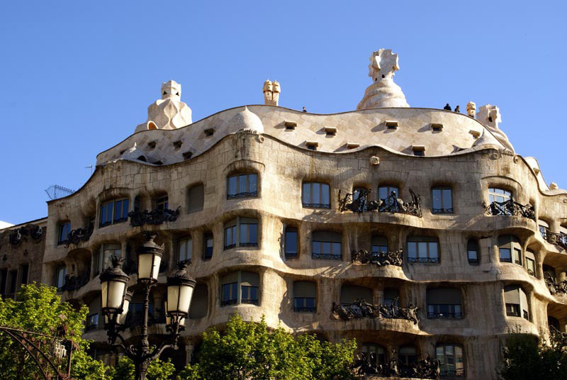 Barcelona Gaudi Haus
 BARCELONA trendig und jung