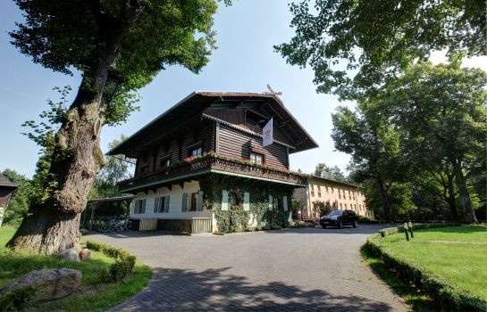 Bayrisches Haus Potsdam
 Bayrisches Haus ROMANTIK Hotel in Potsdam – HOTEL DE