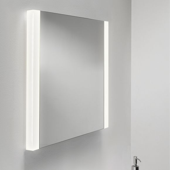 Beleuchteter Spiegel
 Beleuchteter Spiegel 61x60cm