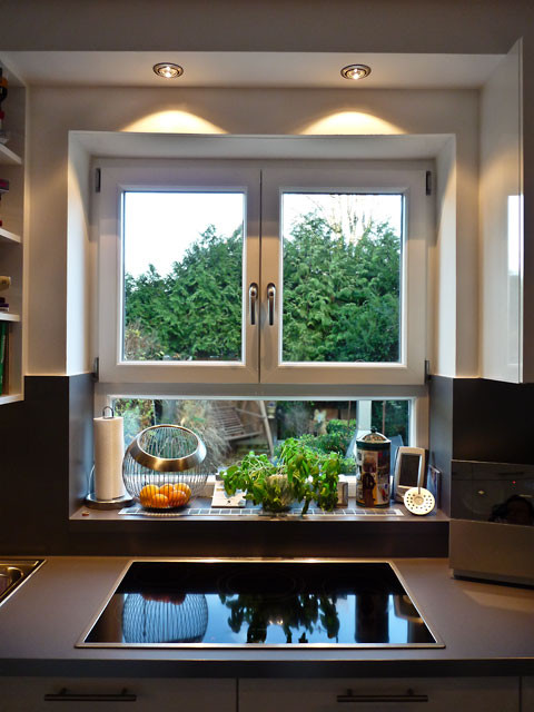 Beleuchtung Küche
 Licht für Kueche Beleuchtung über dem Kochfeld mit LED