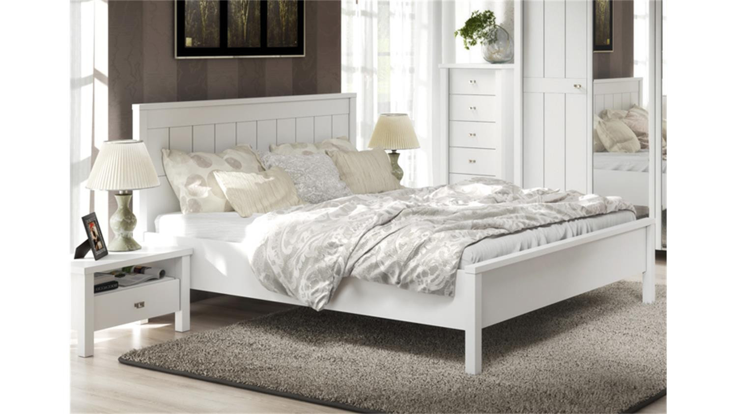 Bett 180x200
 Bett BRIGHTON in weiß super matt Landhaus Style 180x200
