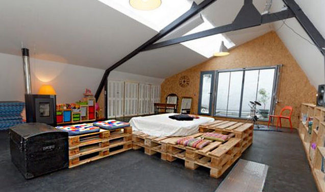 Bett Aus Paletten Kaufen
 DIY Bett und eigener Designer Nachttisch aus Paletten