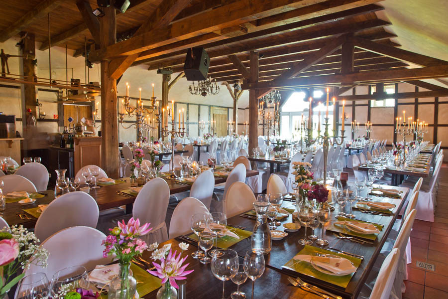 Beverland Hochzeit
 große Scheune Hof Beverland