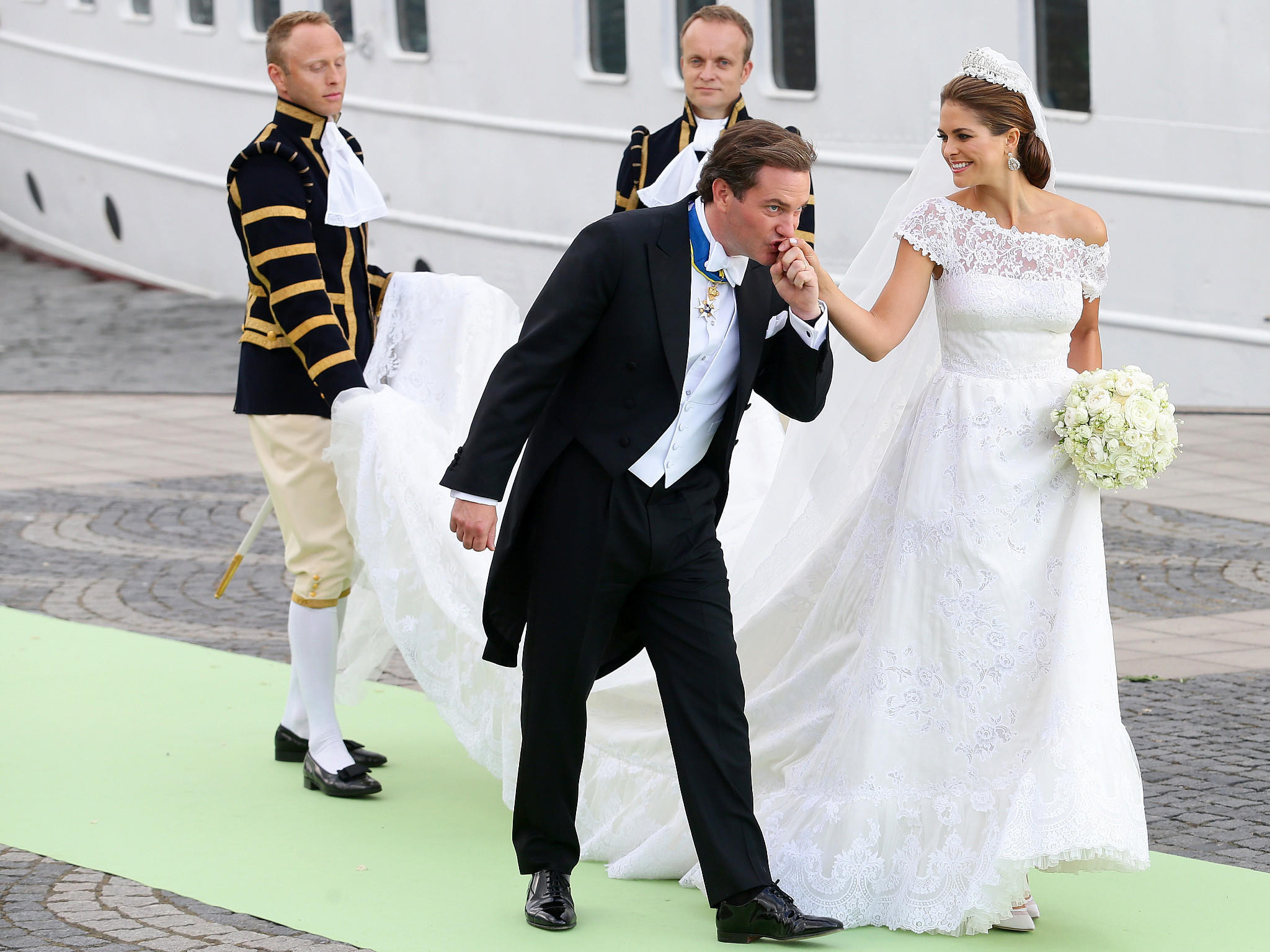 Bilder Hochzeit Schweden
 Hochzeit in Schweden Die schönsten Bilder von Madeleine