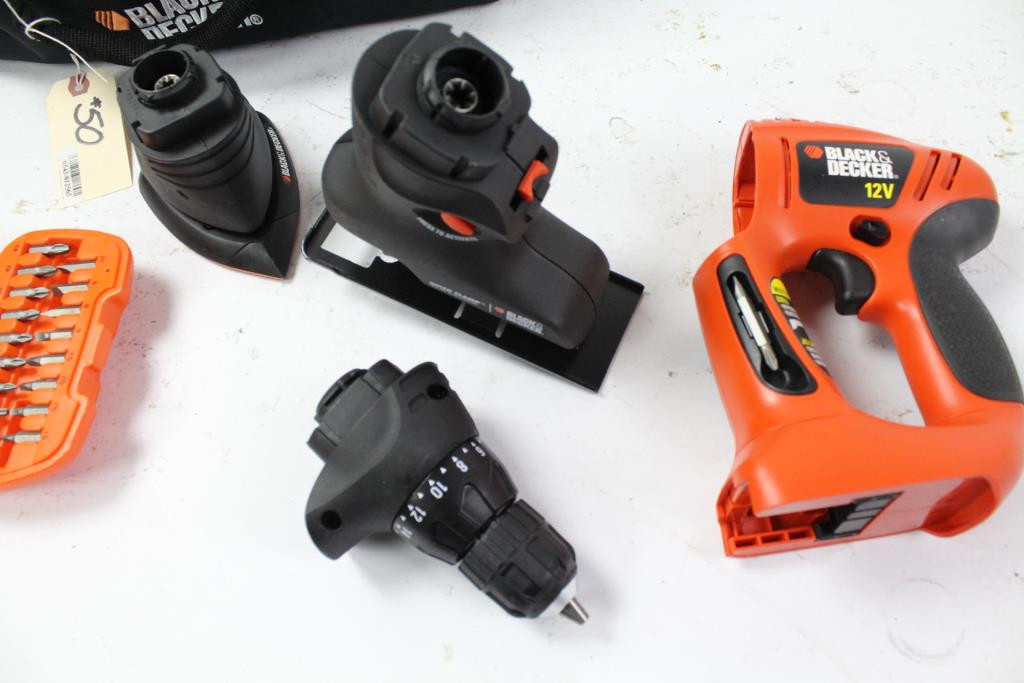 Black Und Decker Multitool
 Black & Decker MT1203 Multi tool Kit