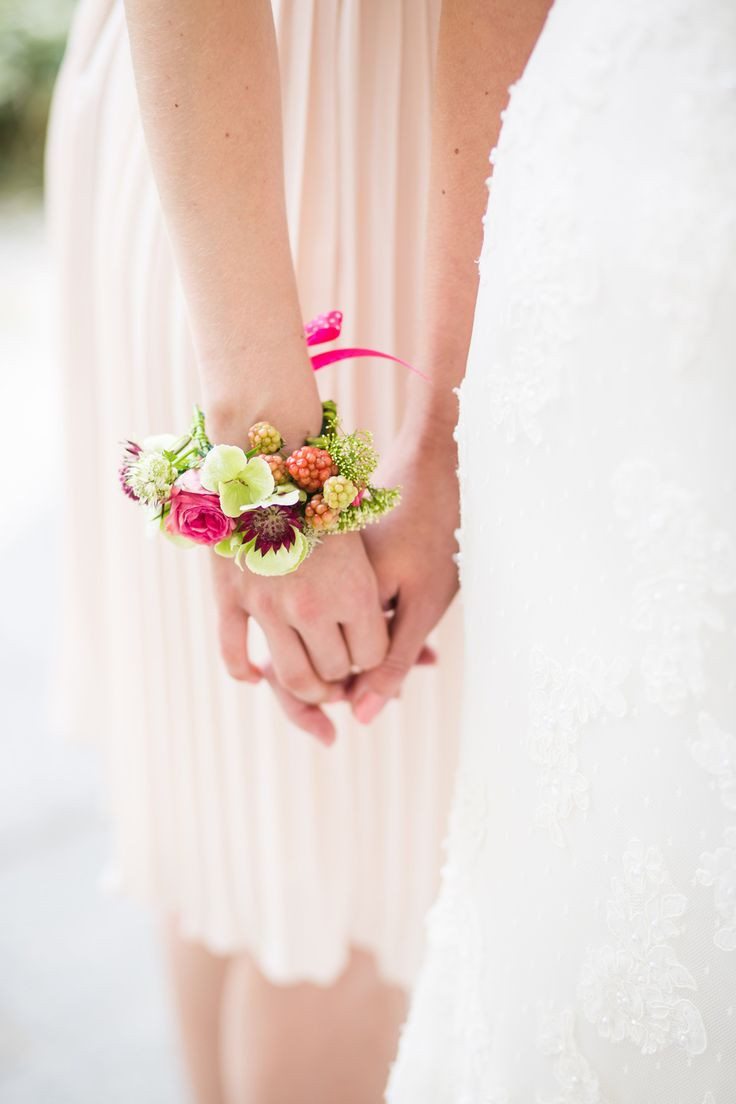 Blumen Armband Hochzeit
 Die besten 25 Blumen armband Ideen auf Pinterest