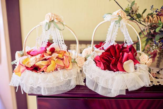 Blumen Streuen Hochzeit
 Hochzeitsbräuche Die schönsten Traditionen