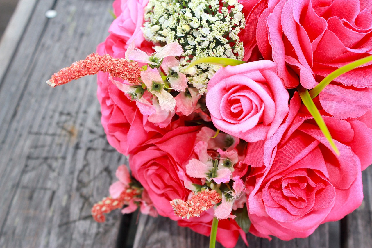 Blumen Zur Hochzeit Schenken
 Präsent für Braut Blumen Abo zur Hochzeit schenken