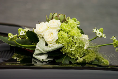 Blumenschmuck Auto Hochzeit
 Hochzeitsschmuck Autoaufkleber von Auto Aufkleber