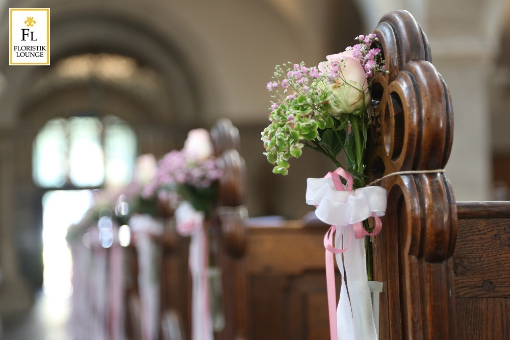 Blumenschmuck Hochzeit Kirche
 Blumen Hochzeitsdeko für Köln und Düsseldorf