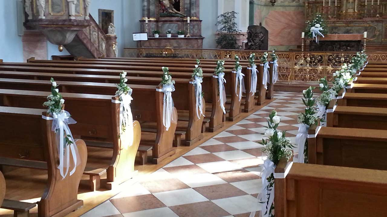 Blumenschmuck Kirche Hochzeit
 Kirchen Dekoration Blumen & Dekoration FrankenthalBlumen