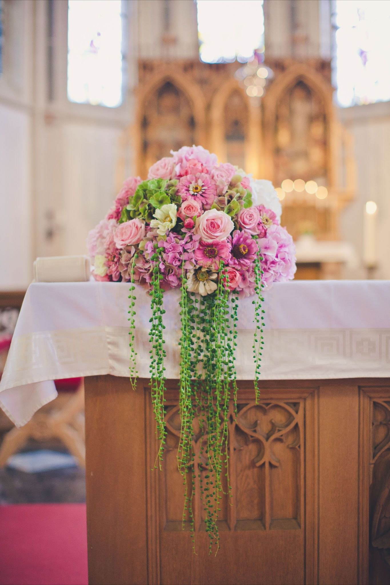 Blumenschmuck Kirche Hochzeit
 Altargesteck Hochzeit in 2019
