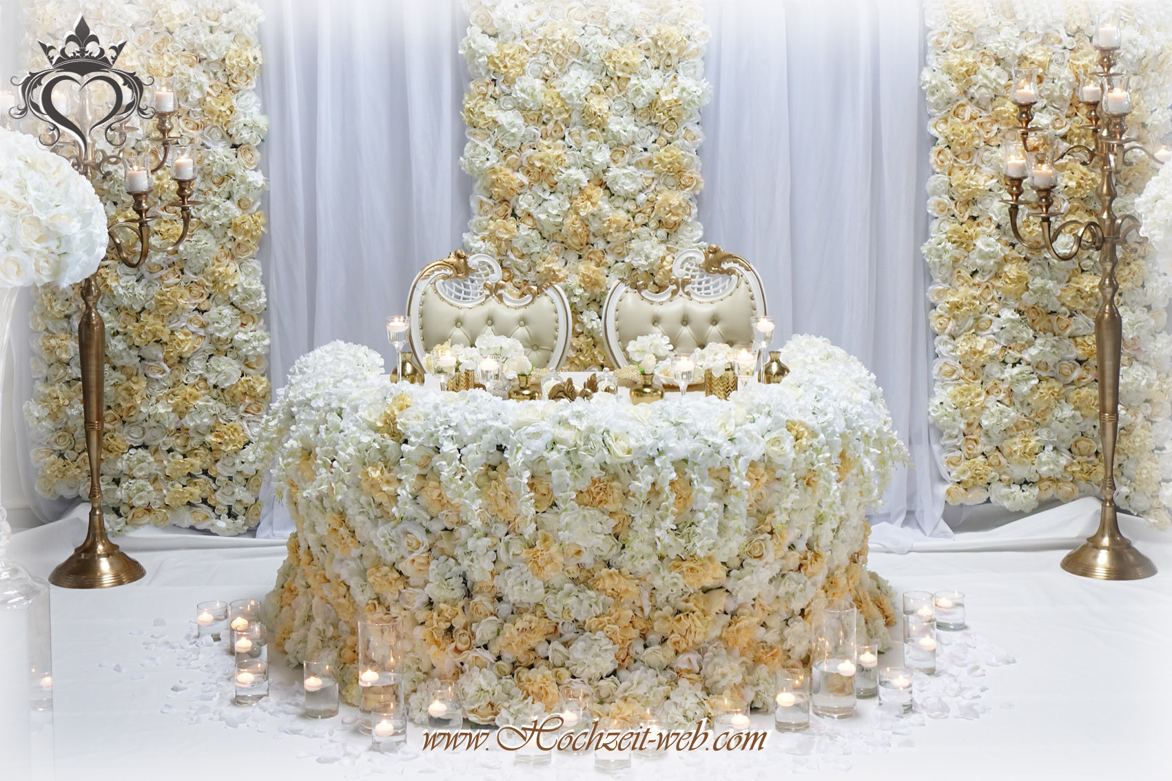 Blumenwand Hochzeit
 Brauttisch oder Verlobungstisch in allen Farben