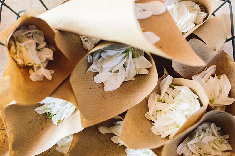 Blütenblätter Hochzeit
 Hippie Hochzeit im Herbst