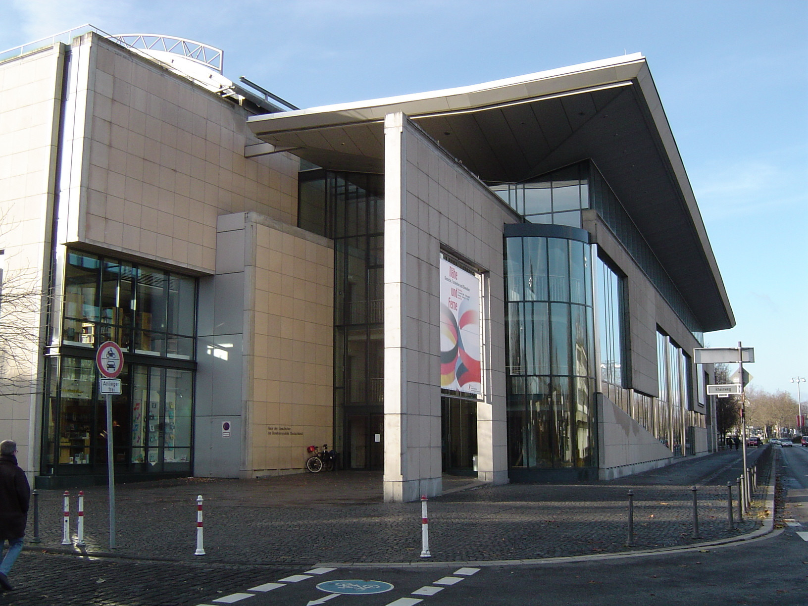 Bonn Haus Der Geschichte
 “Haus der Geschichte” in Bonn