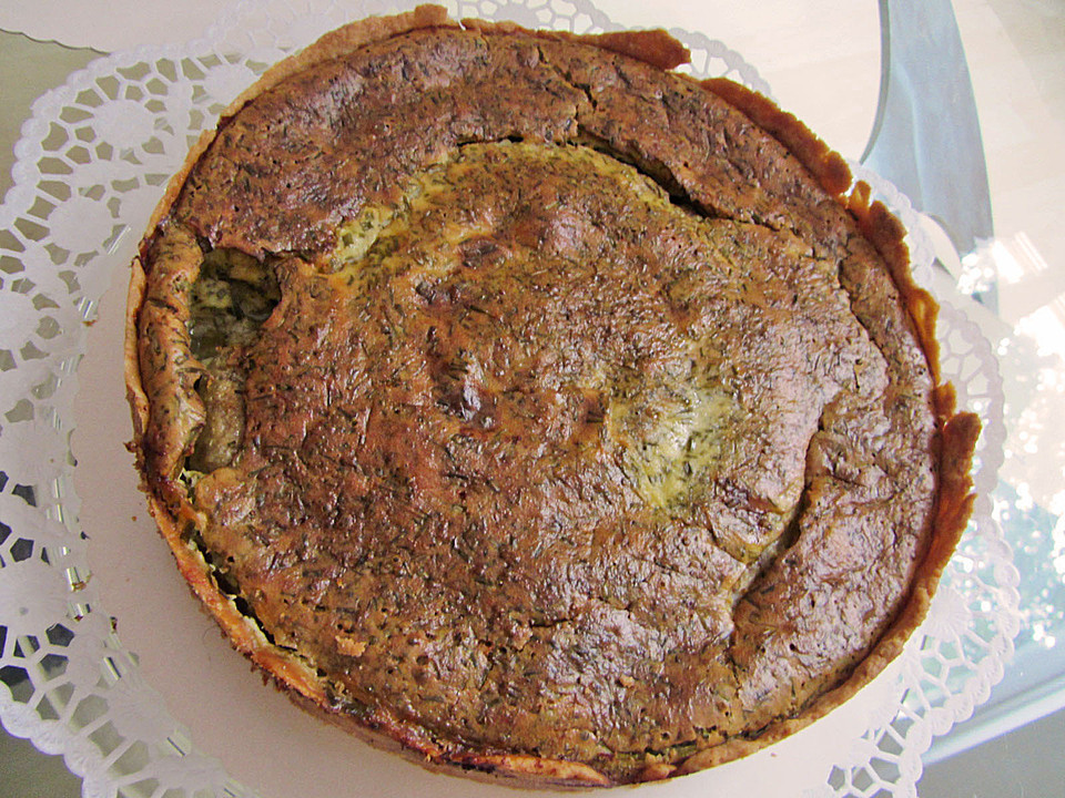 Bratwurst Kuchen
 Bratwurst Torte mit Senfkruste von haianne