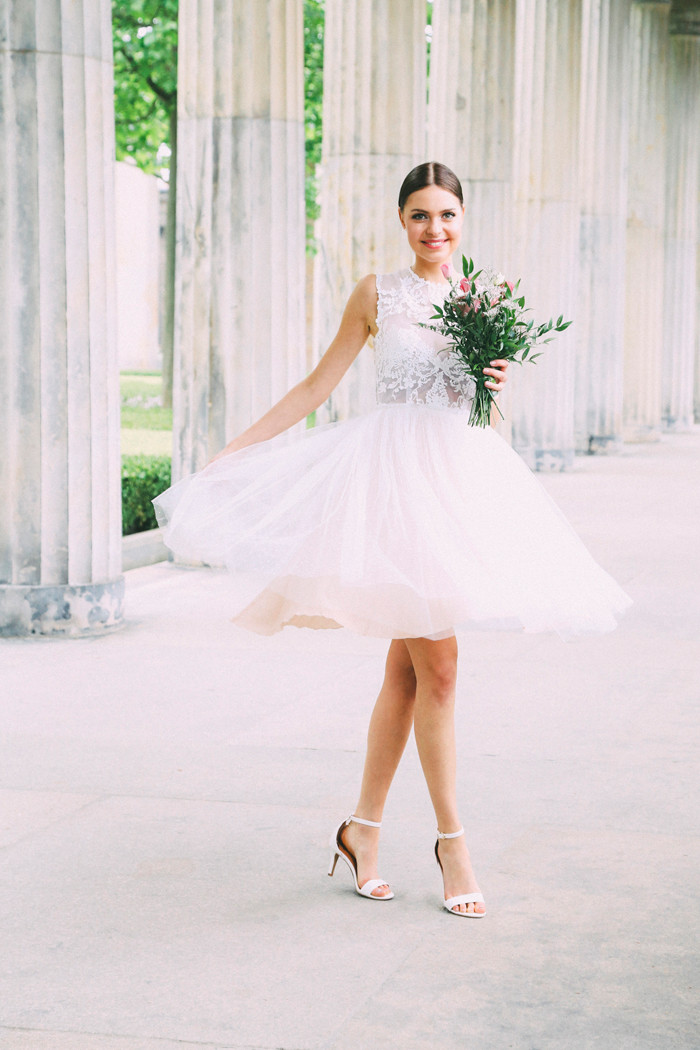 Brautkleid Standesamt
 Kurzes Brautkleid für das Standesamt