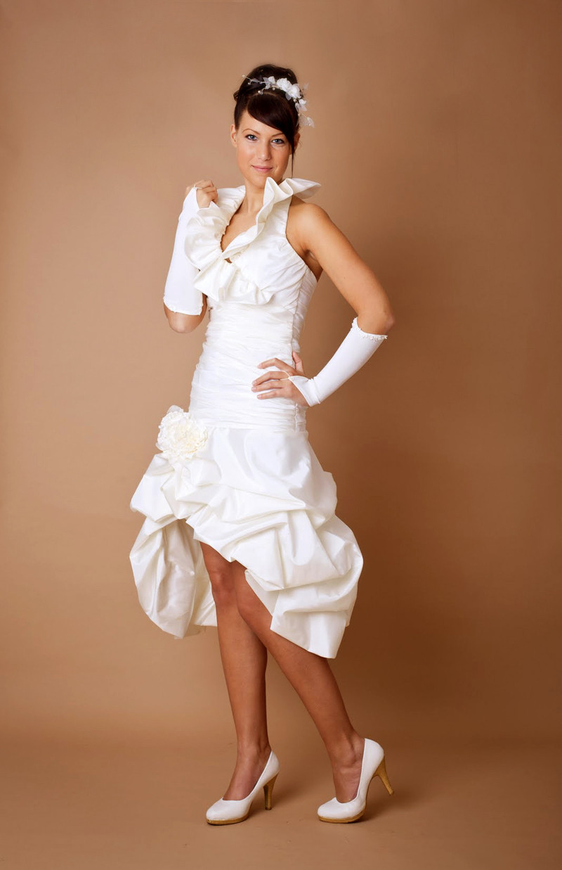 Brautkleid Standesamt Lang
 Die schönsten Brautkleider vorne kurz hinten lang online