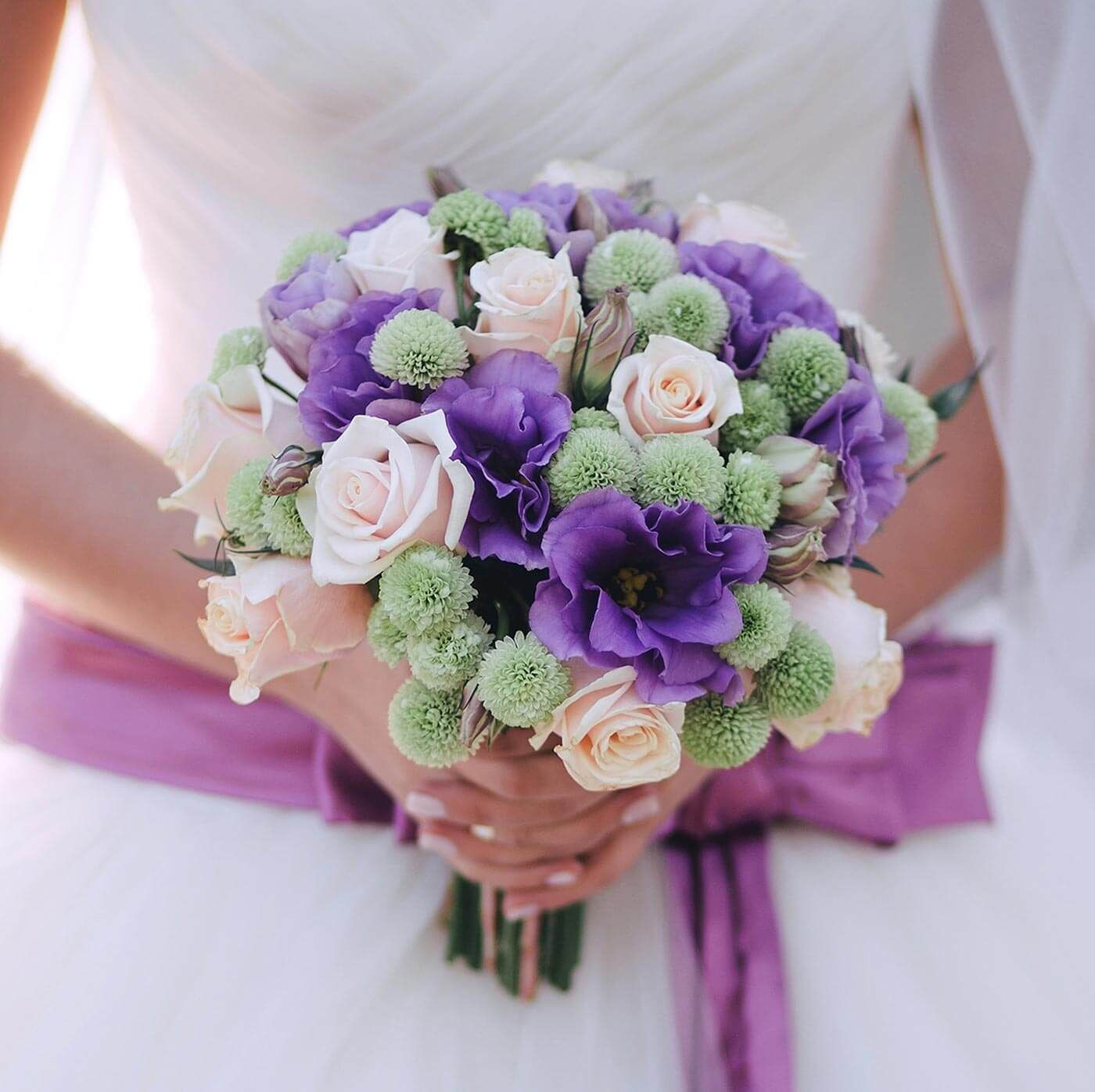 Brautstrauß Beispiele
 Brautstrauß lila creme in 2019 Hochzeit