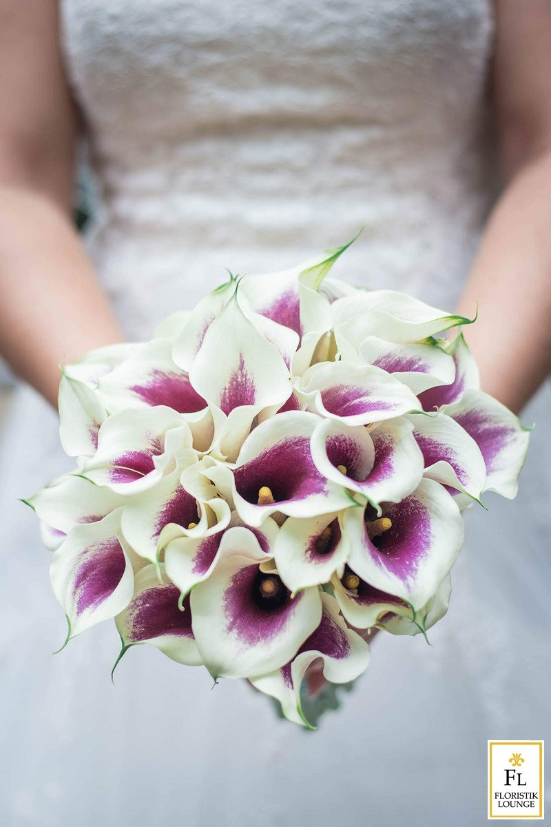 Brautstrauß Calla
 Brautstrauß Unsere Top 10 Brautsträuße für Deine Hochzeit