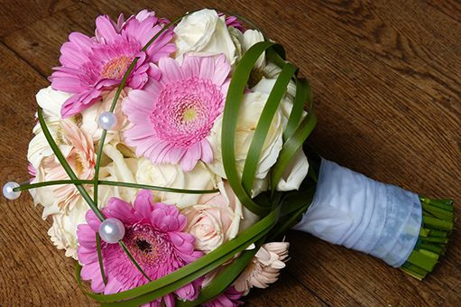 Brautstrauß Gerbera
 süsser Brautstrauss mit Gerbera in pink und rosa