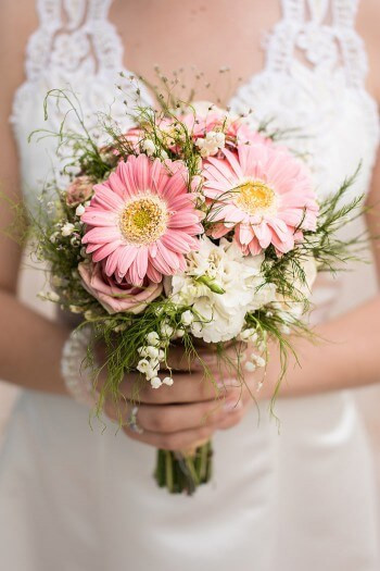 Brautstrauß Gerbera
 Brautstrauß Gerbera Bildergalerie Hochzeitsportal24