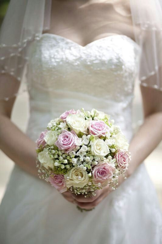 Brautstrauß Grün Weiß
 Brautstrauß rosa weiß grün Wedding Fotoideen