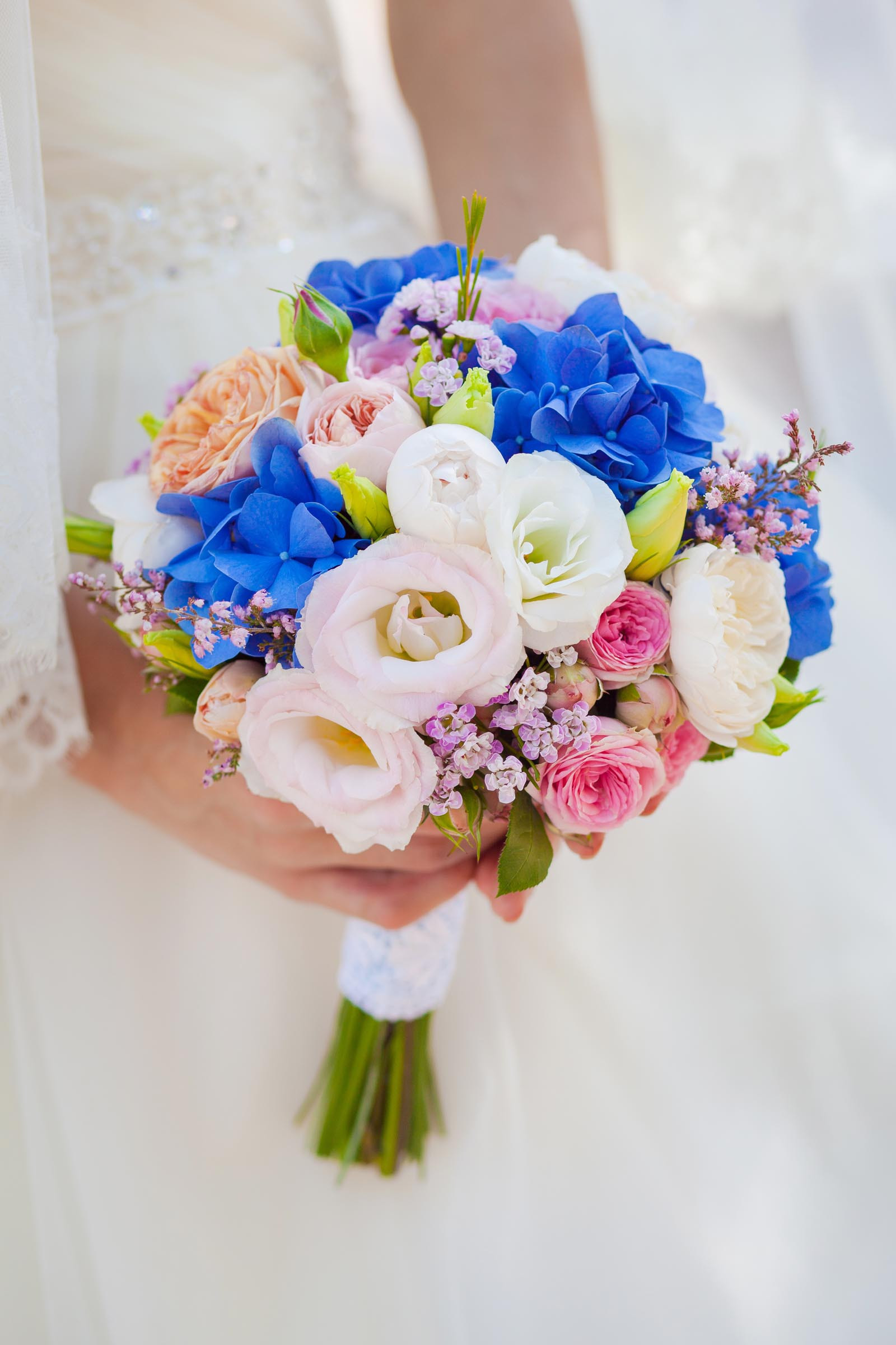 Brautstrauß Hortensien Und Rosen
 Bunter Brautstrauß mit Hortensien und Rosen Heiraten mit