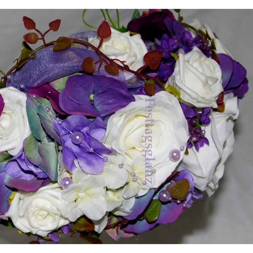 Brautstrauß Lila
 Brautstrauß weiß lila violett abfließend Tropfenform
