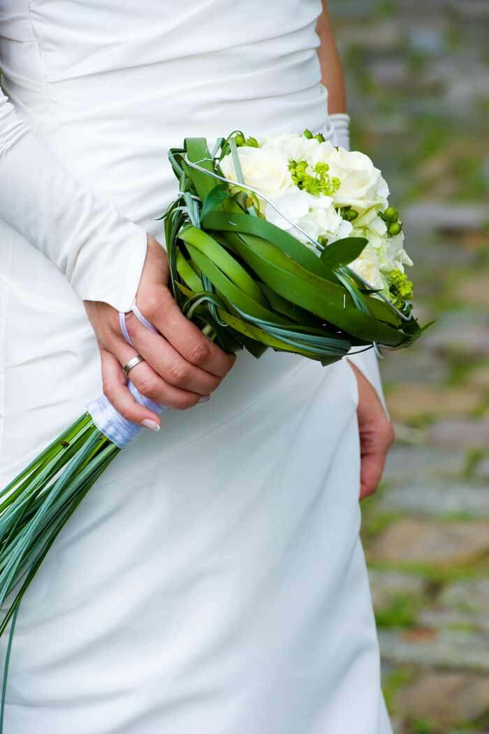 Brautstrauß Modern
 Brautstrauß grün weiß Bildergalerie Hochzeitsportal24