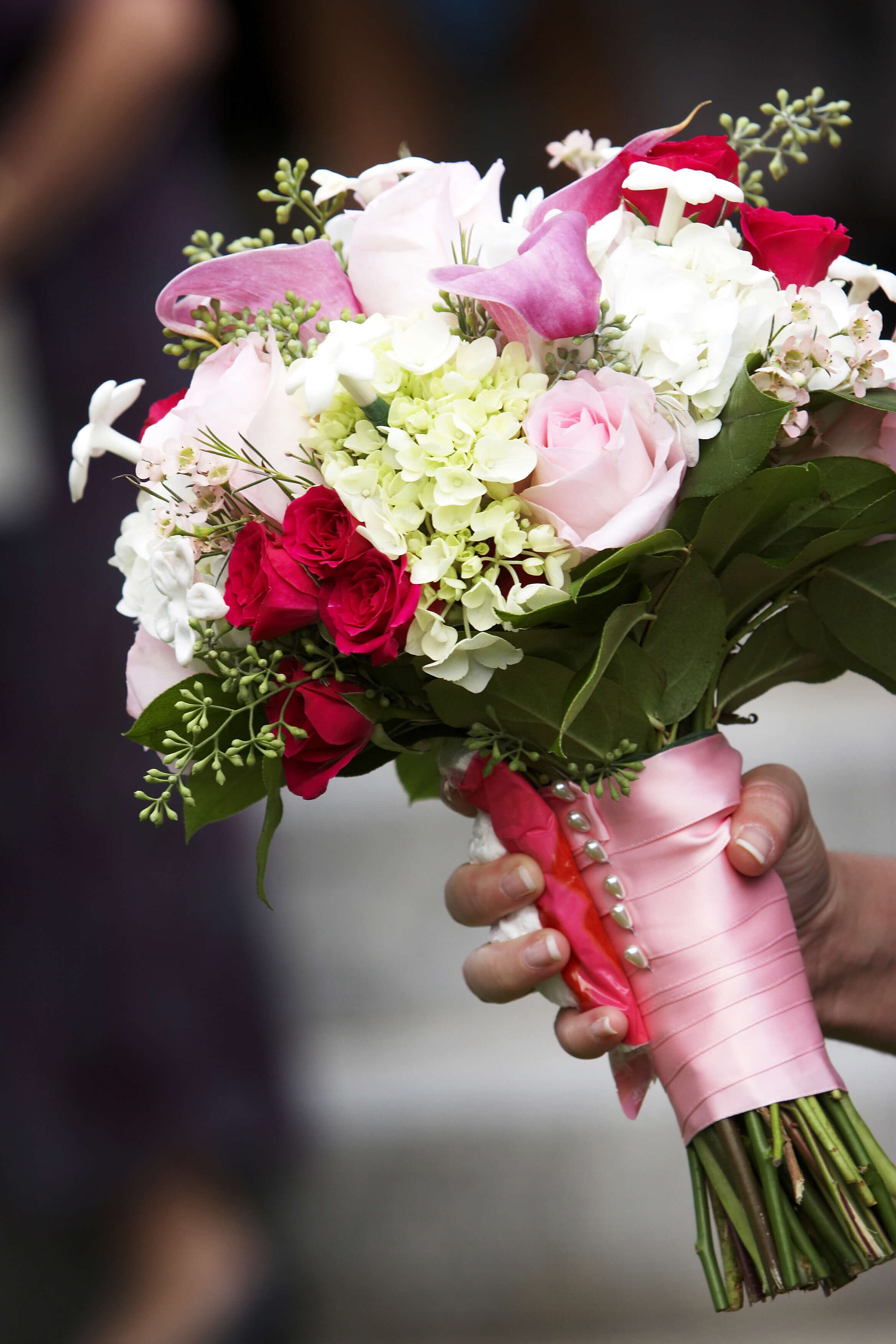 Brautstrauß Pink
 Brautstrauß in weiß pink Bildergalerie Hochzeitsportal24