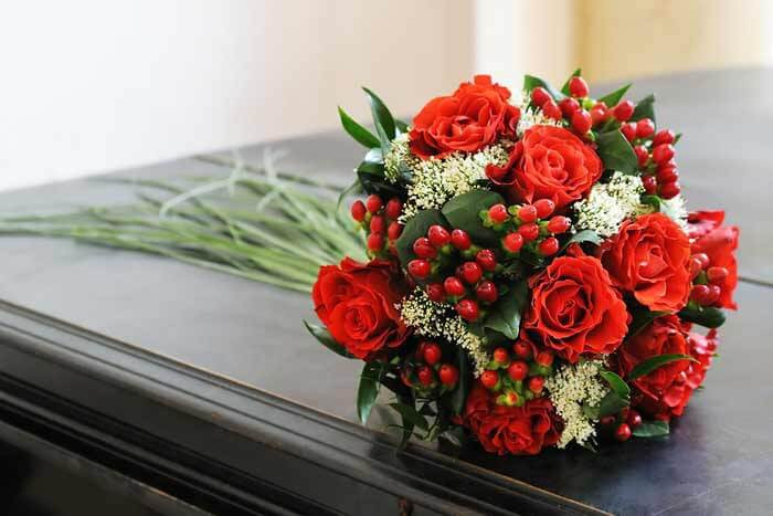 Brautstrauß Rot
 Brautstrauß Rosen rot Bildergalerie Hochzeitsportal24