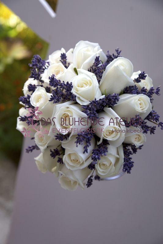 Brautstrauß Vintage Lavendel
 brautstrauß weiße rosen lavendel