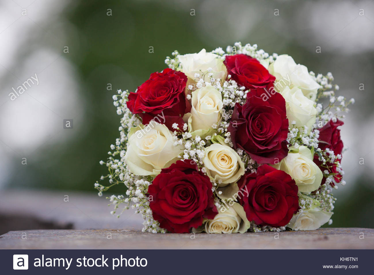 Brautstrauß Weiße Rosen
 Weisse Rosen Stock s & Weisse Rosen Stock Alamy