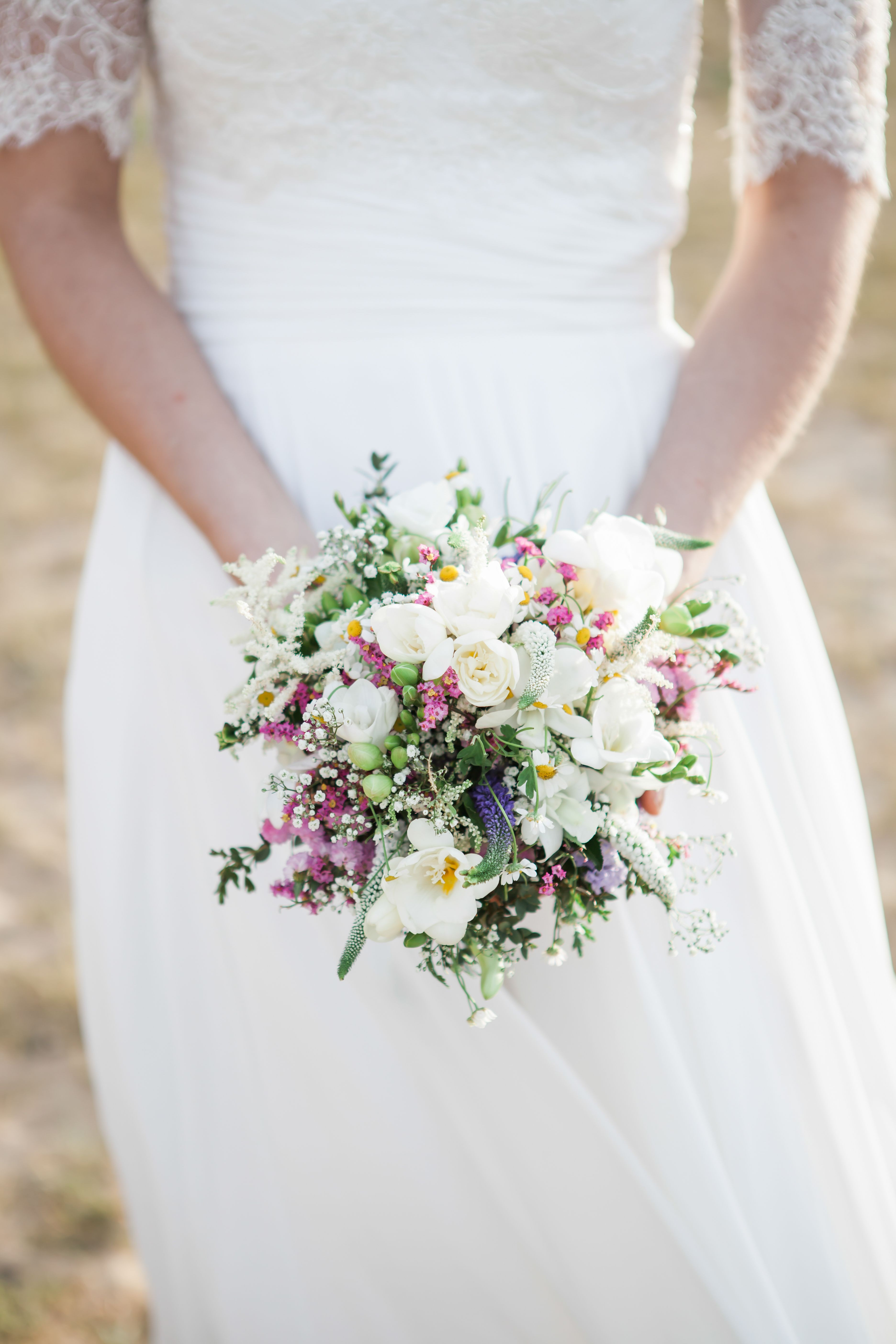 Brautstrauß Wildblumen
 Die 10 schönsten Brautstrauß Ideen für Hochzeit