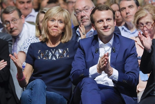 Brigitte Macron Hochzeit
 Wie Emmanuel Macron an Macht kam News Ausland