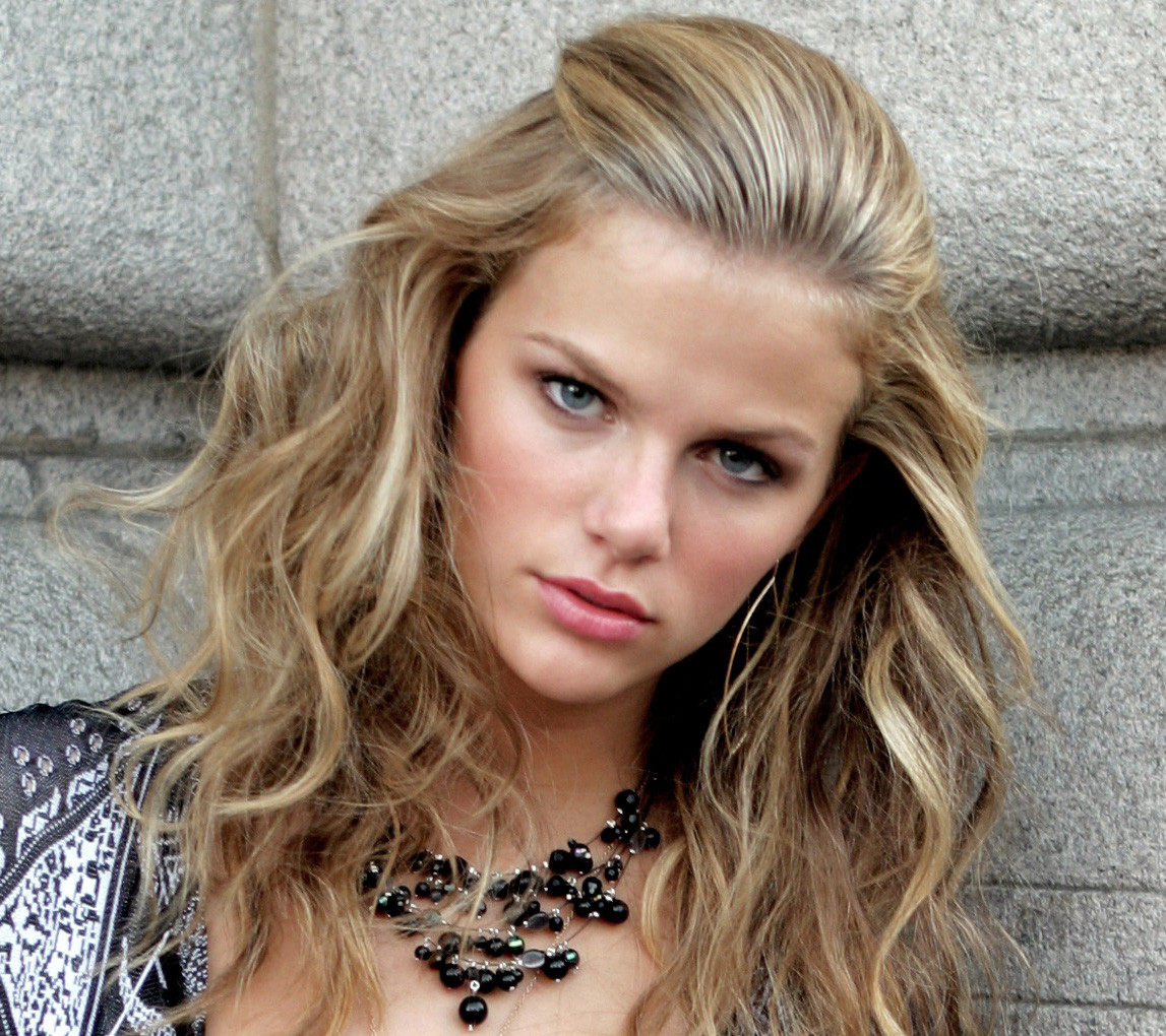 Brooklyn Decker
 Brooklyn Decker MY IEST WOMEN