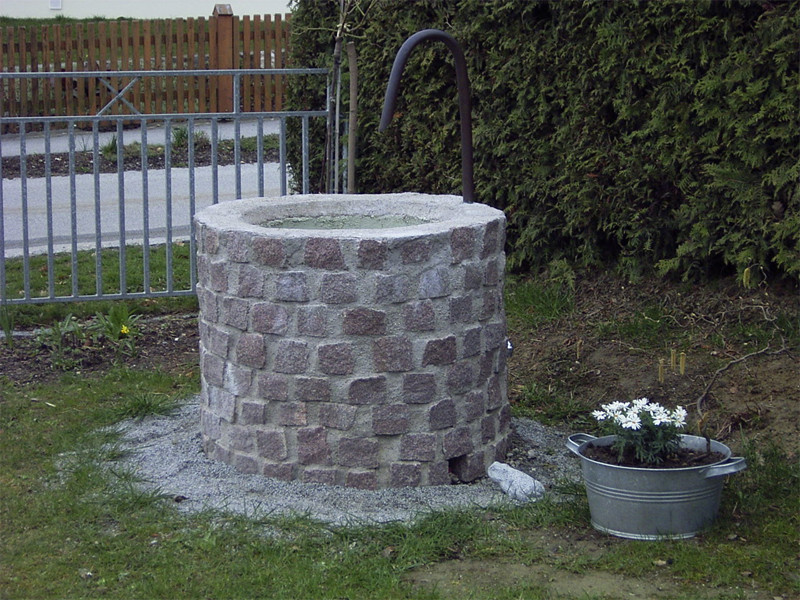 Brunnen Für Garten
 Brunnen Suche und Rutengänger Peter Hermann