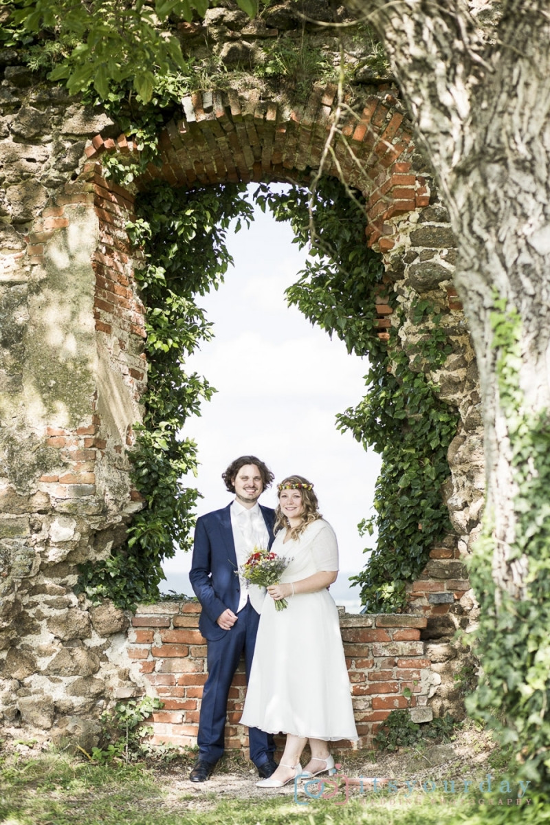 Burg Hochzeit
 Hochzeitsfotos Burg Güssig Niederösterreich