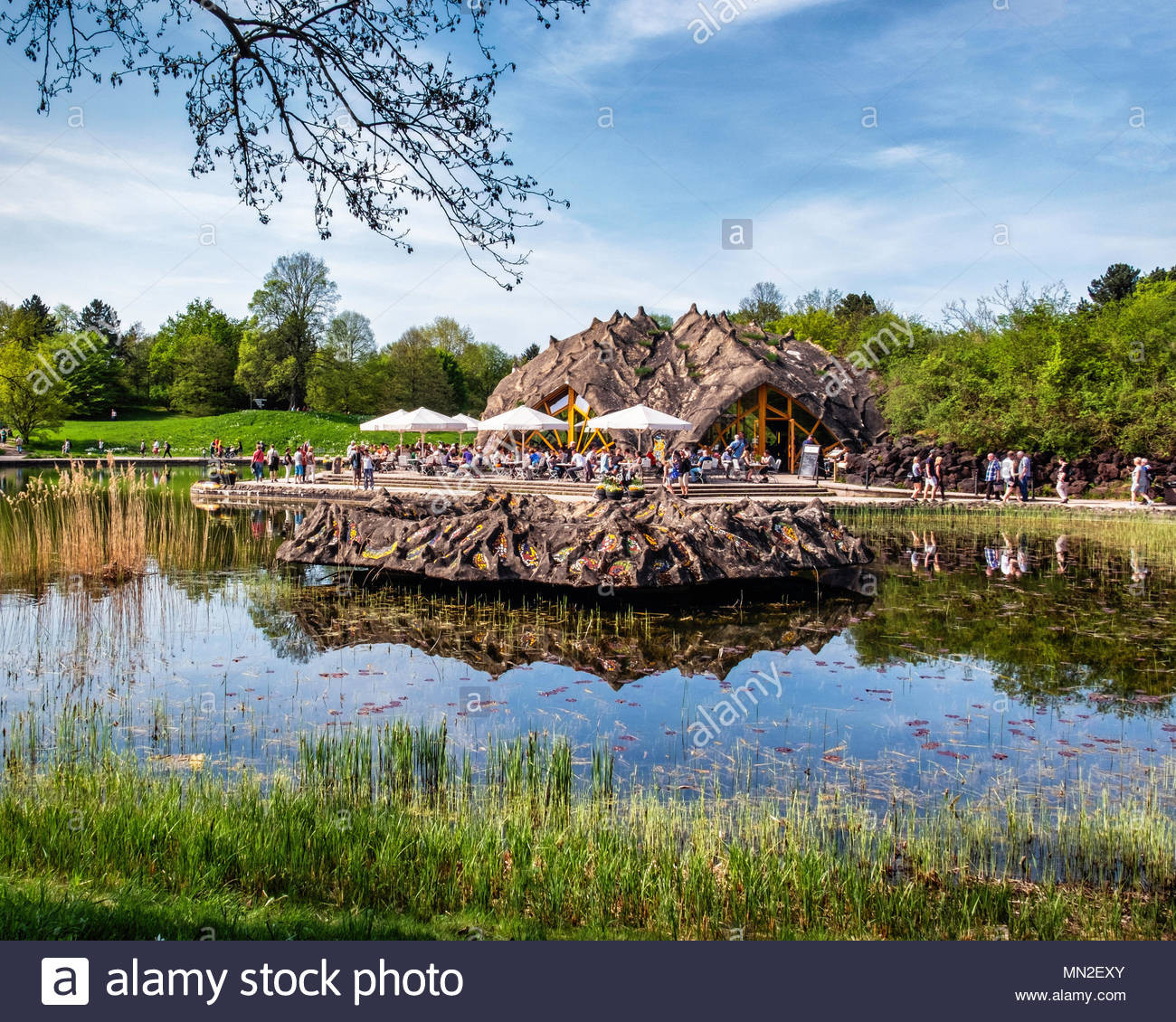 Cafe Am See Britzer Garten
 People Dine Outdoor Cafe In Stock s & People Dine