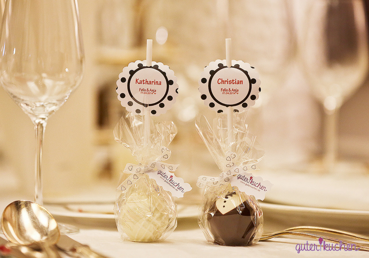 Cake Pop Hochzeit
 Cake Pops Platzkärtchen